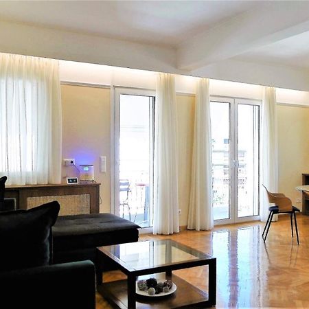 Smart And Elegant Home In The Centre Of Атина Екстериор снимка