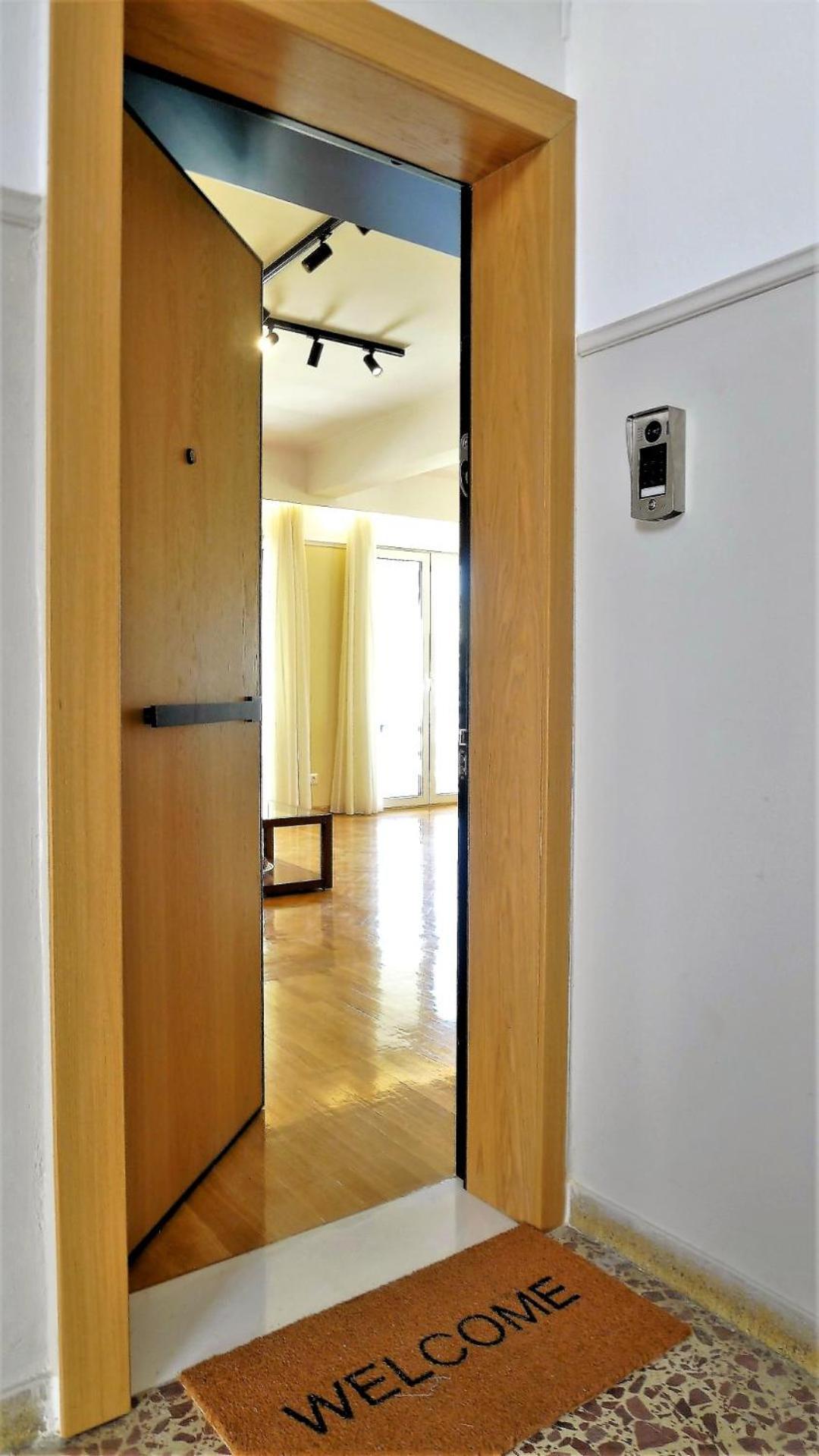 Smart And Elegant Home In The Centre Of Атина Екстериор снимка