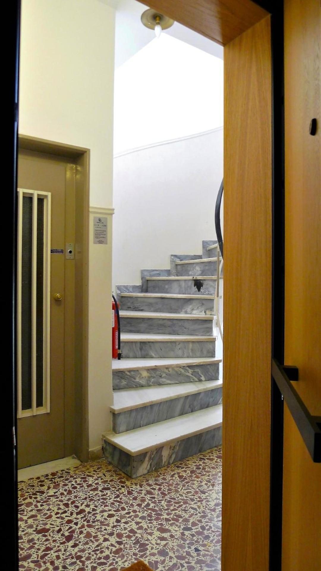 Smart And Elegant Home In The Centre Of Атина Екстериор снимка