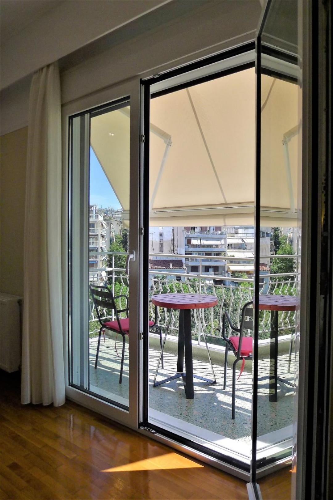 Smart And Elegant Home In The Centre Of Атина Екстериор снимка