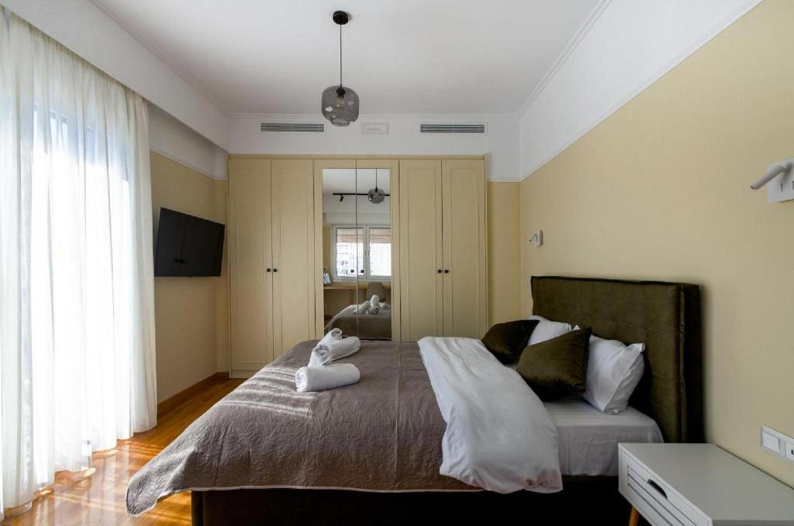 Smart And Elegant Home In The Centre Of Атина Екстериор снимка