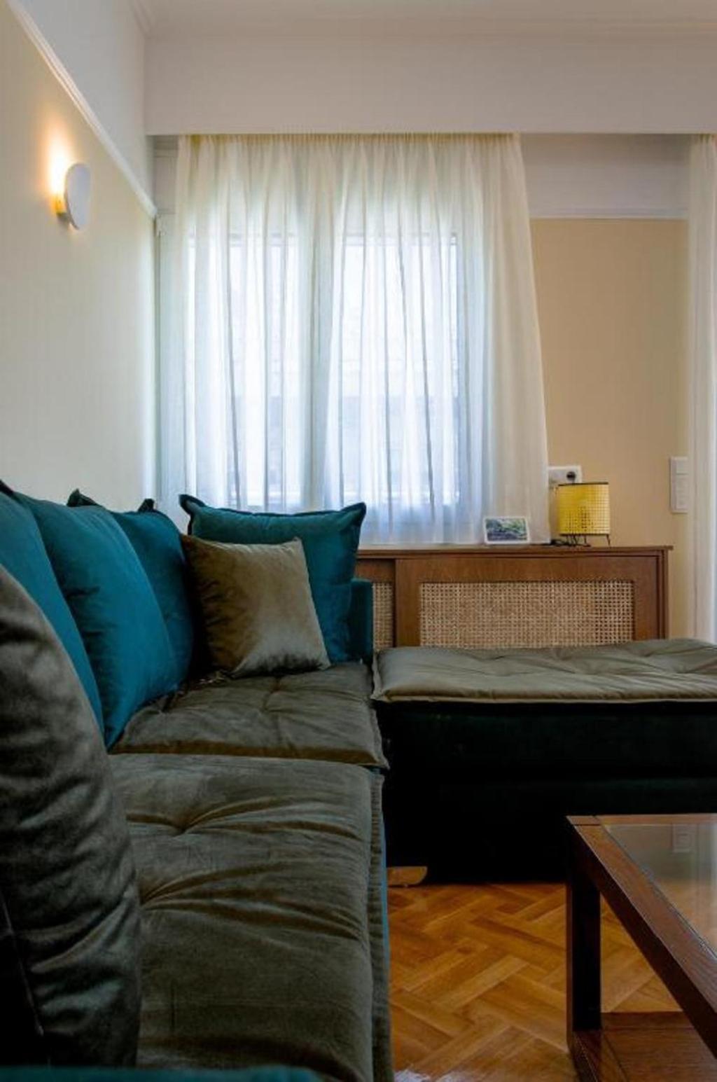 Smart And Elegant Home In The Centre Of Атина Екстериор снимка
